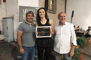 <b></b> - La trentina Villa Corniole è una cantina familiare in Val di Cembra di proprietà della famiglia Pellegrini che da generazioni produce vini estremi. La vallata alpina è molto bella di grande vocazione vitivinicola e i vigneti sono a 